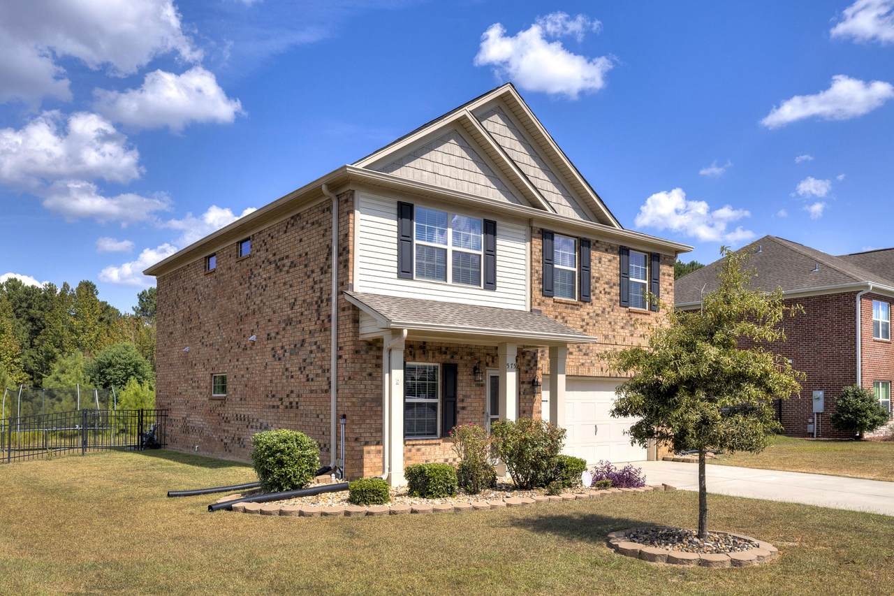 575 Curlew Circle - Photo 1