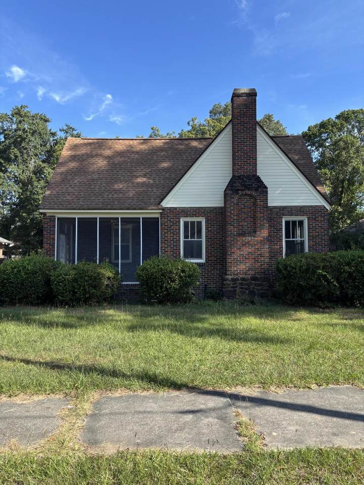 41 Charlotte Avenue - Photo 1