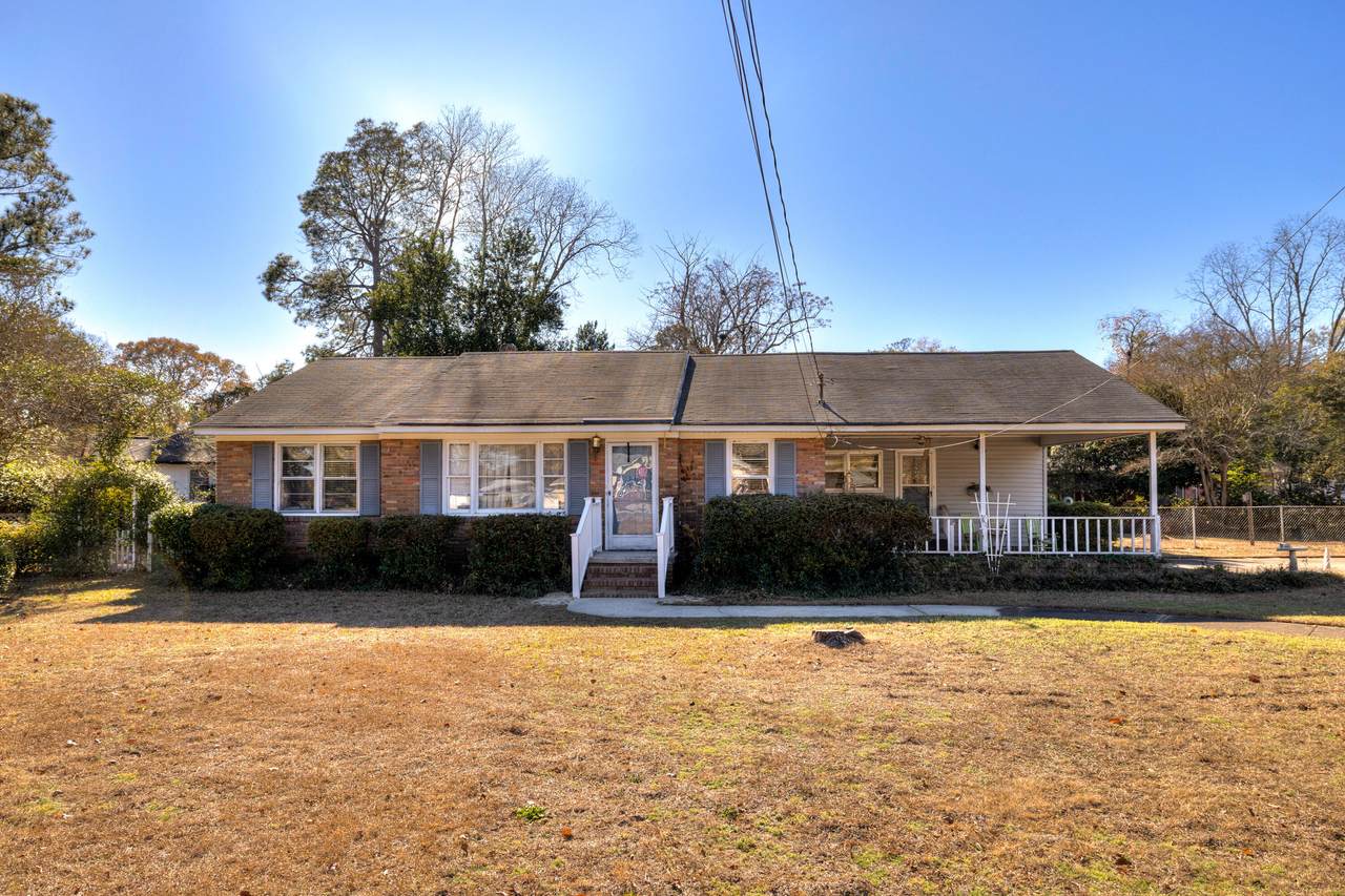 302 Stuckey Street - Photo 1