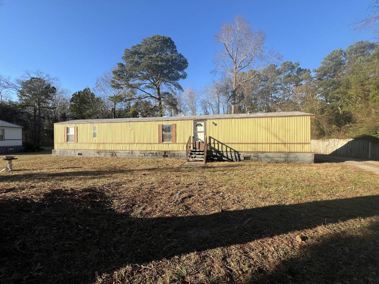 295 Sawgrass Court - Photo 1