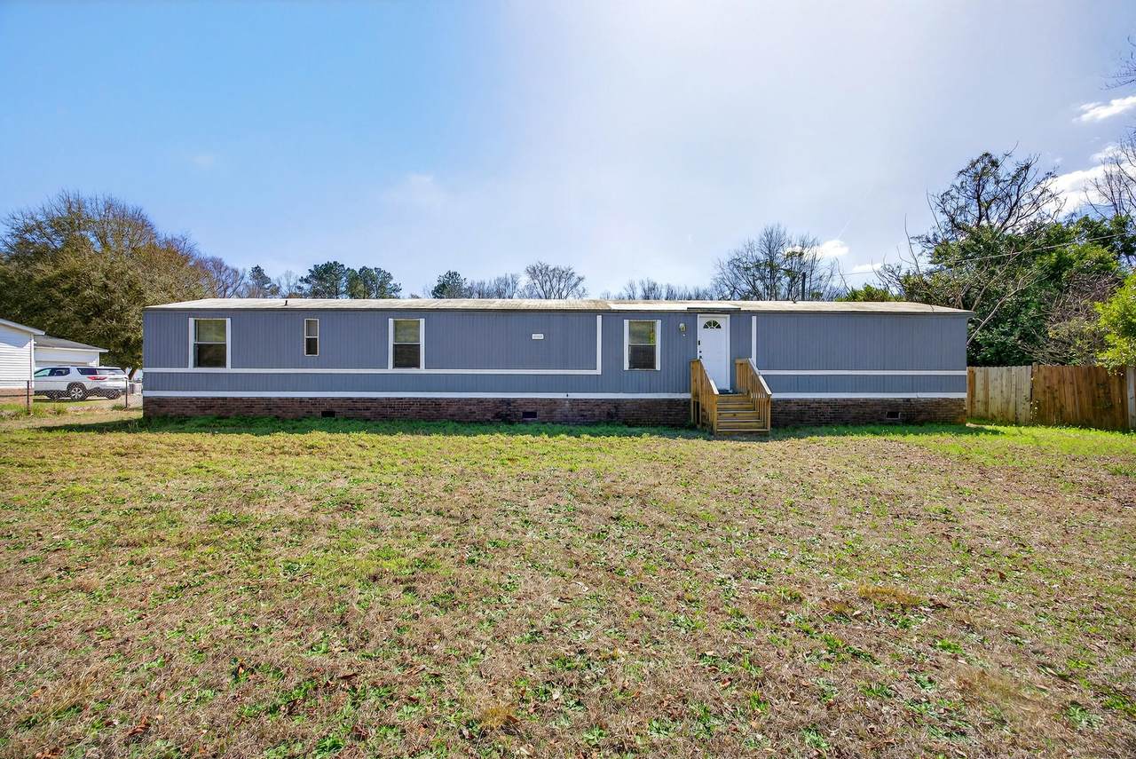 1445 Hidden Oaks Drive - Photo 1