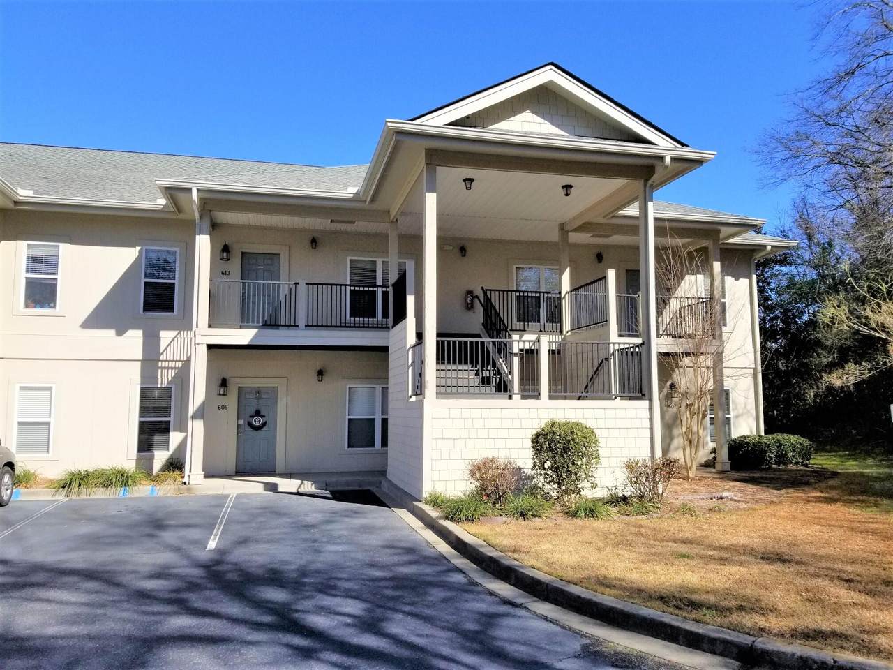 613 Ballard Lane - Photo 1