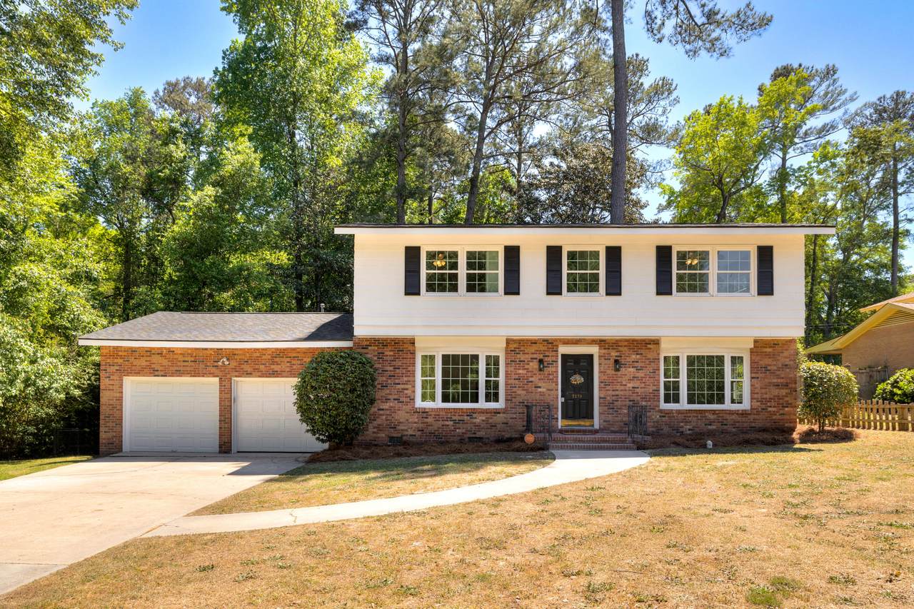 7279 Stonehaven Drive - Photo 1