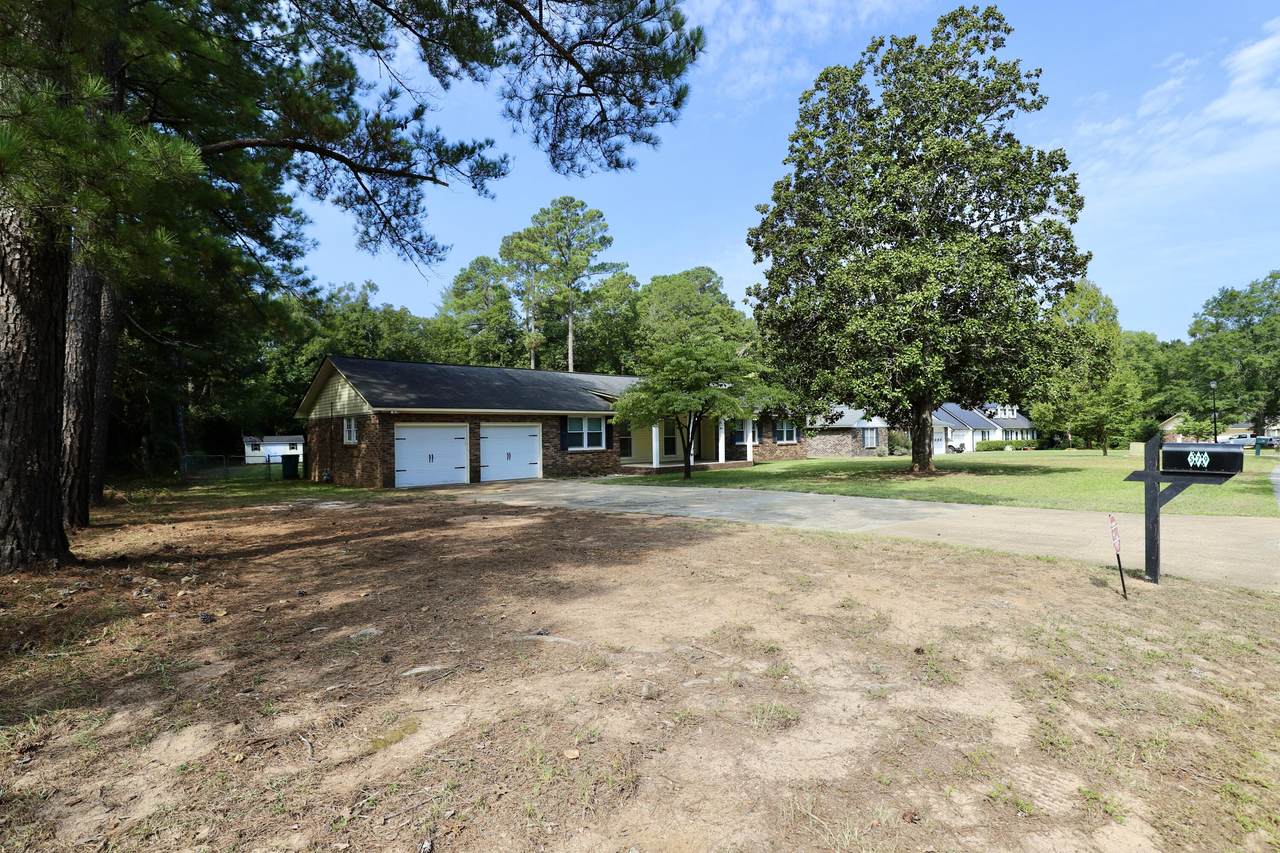 579 Sierra Street - Photo 1