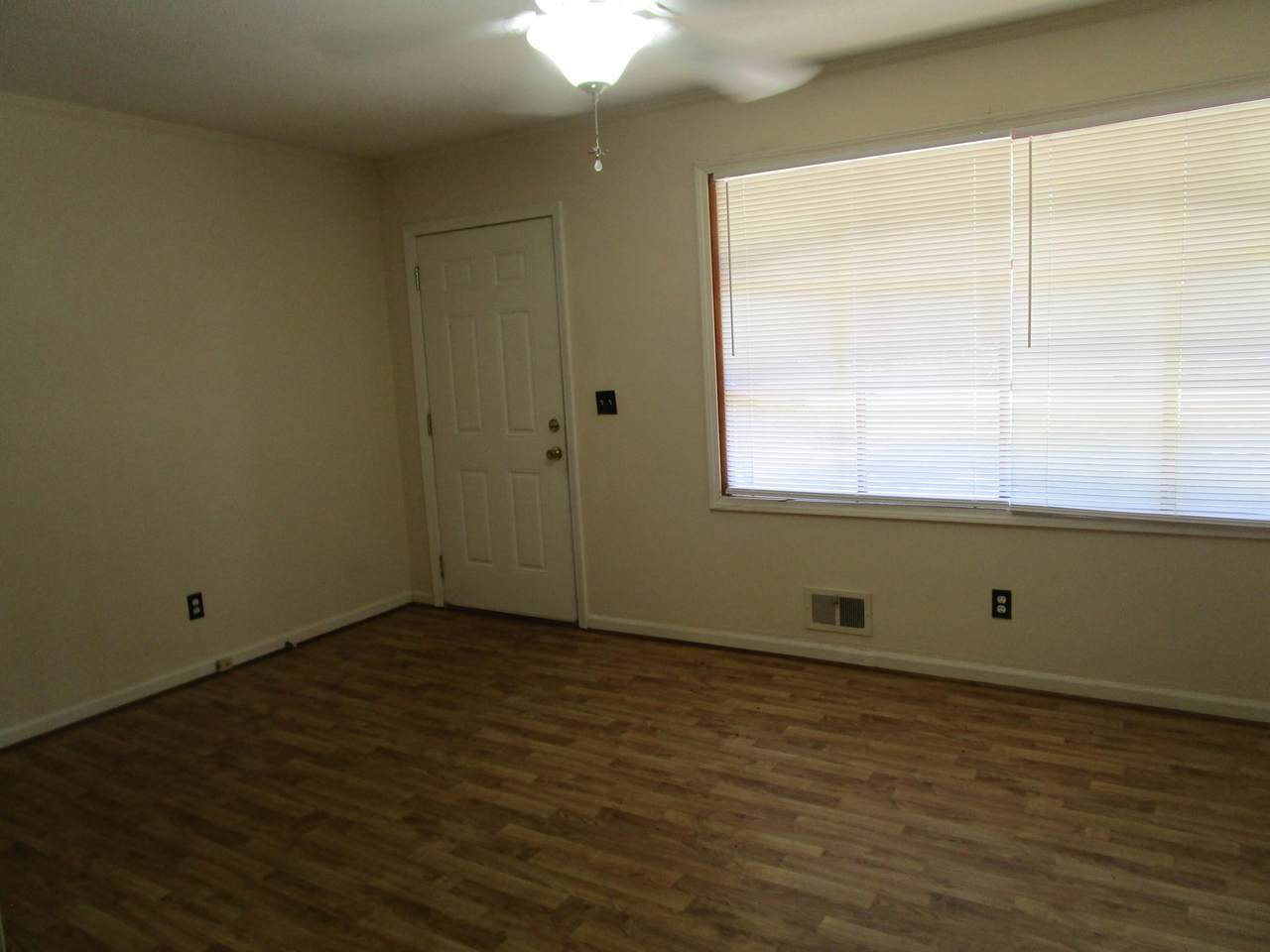 https://bt-photos.global.ssl.fastly.net/sumter/1280_boomver_1_203991-2.jpg