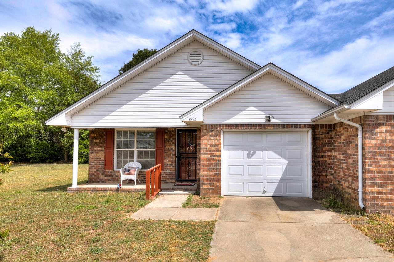 1995 Essex Drive - Photo 1