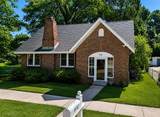 39 Chestnut Street - Photo 1