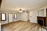 806 Club Lane - Photo 8