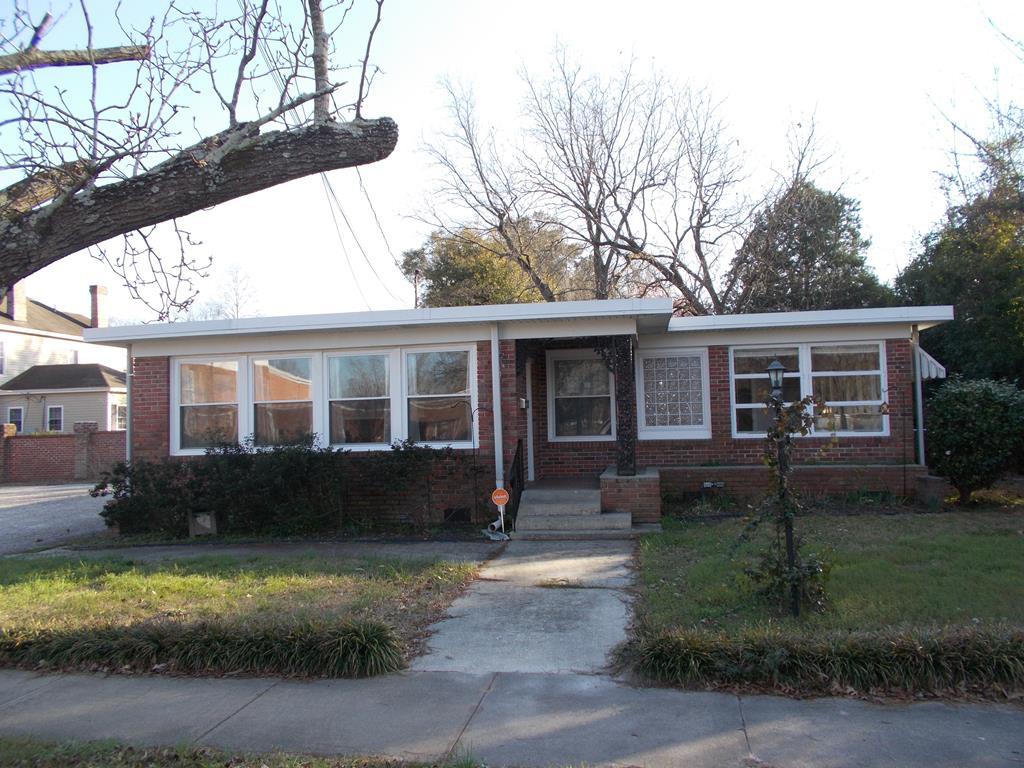 230 W Calhoun St. - Photo 1