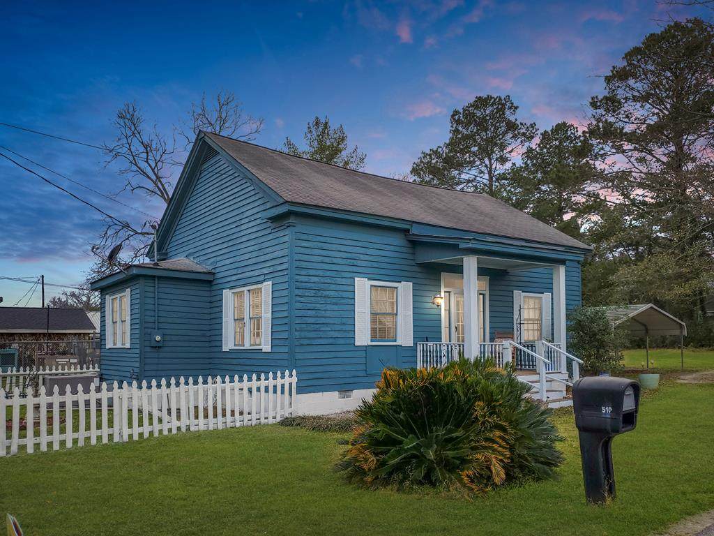510 Lexington Street - Photo 1