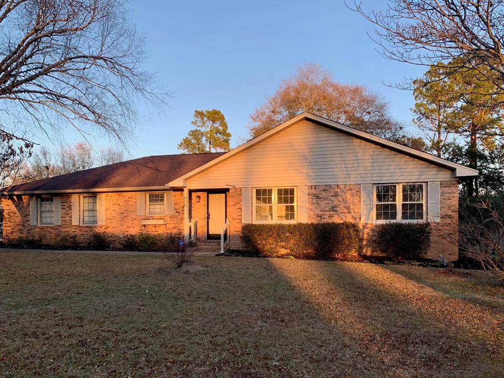 1065 Twin Lakes Dr - Photo 1 1065 Twin Lakes Dr - Photo 1