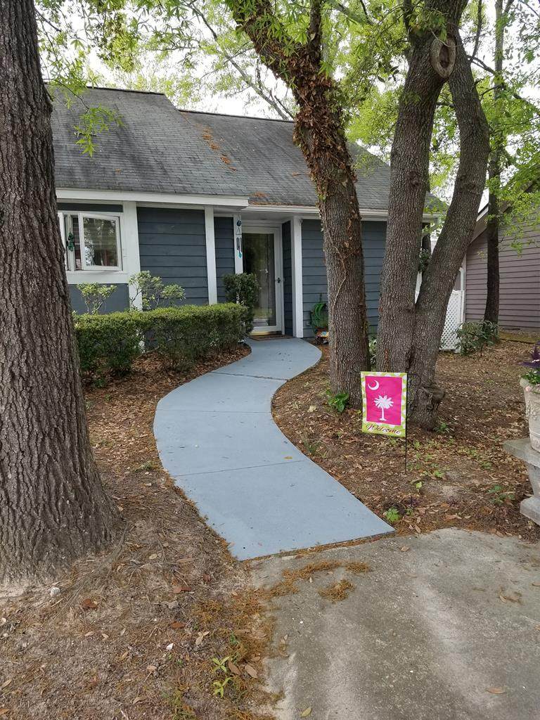 6 Thomas Walter Circle - Photo 1