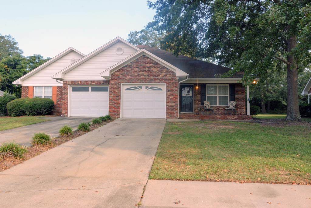 61 Radcliff Dr - Photo 1