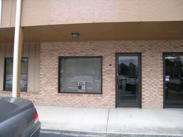 561 Bultman Dr. 8 - Photo 1