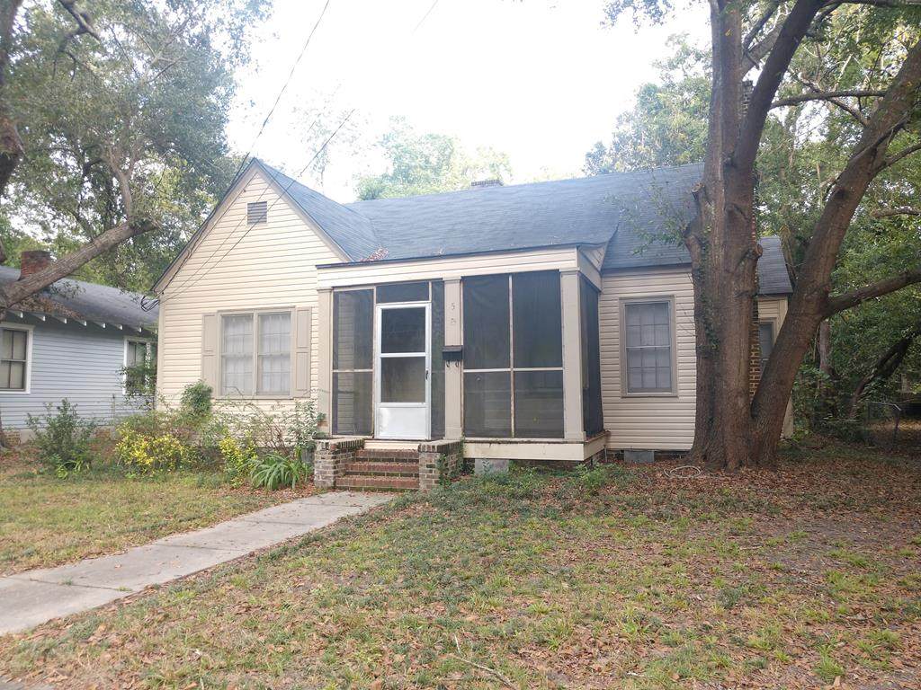 5 Chestnut St - Photo 1