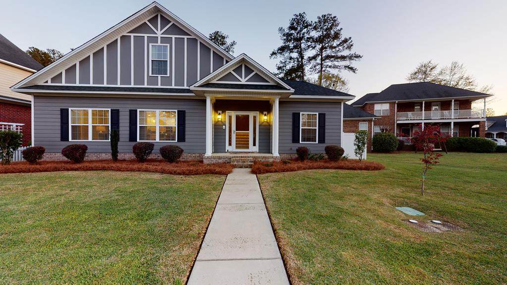 3120 Mayflower Ln - Photo 1
