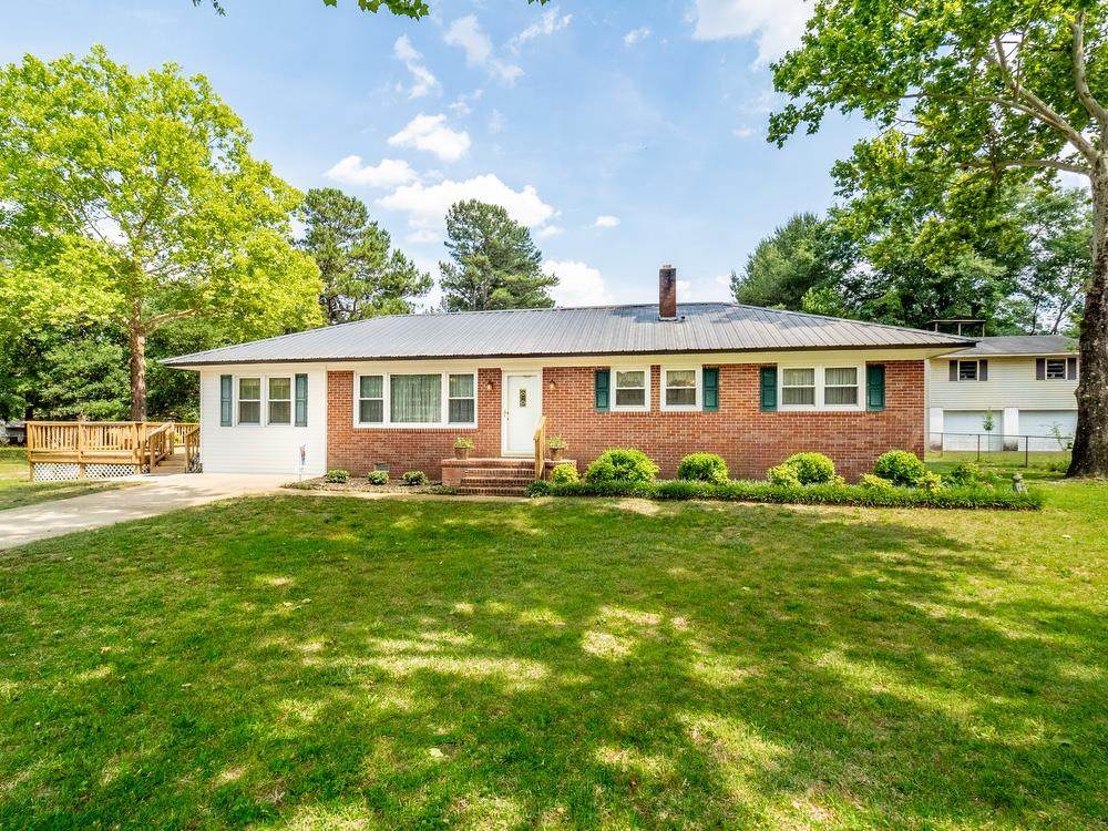 424 Rogers Ave - Photo 1