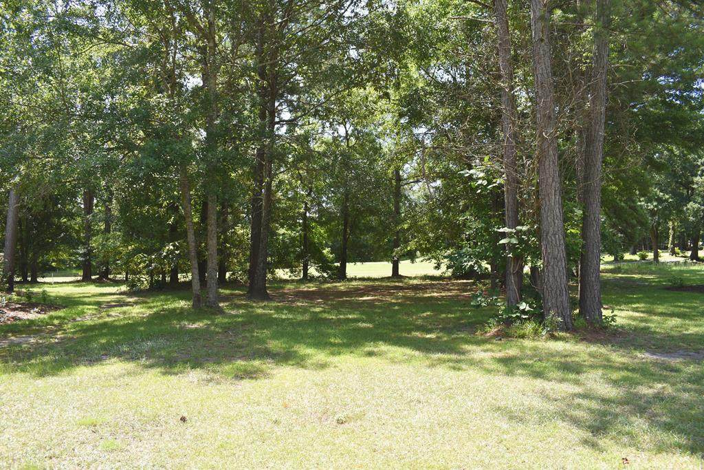 842 Bentwood Cr. - Photo 1