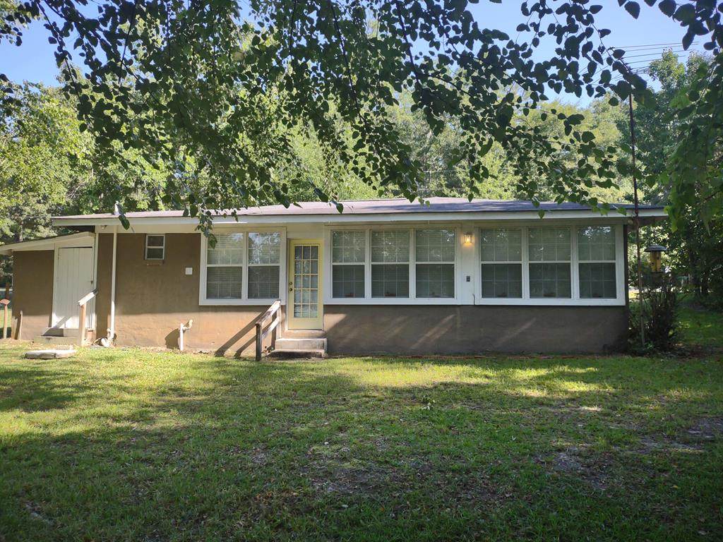 1177 Delano Street - Photo 1