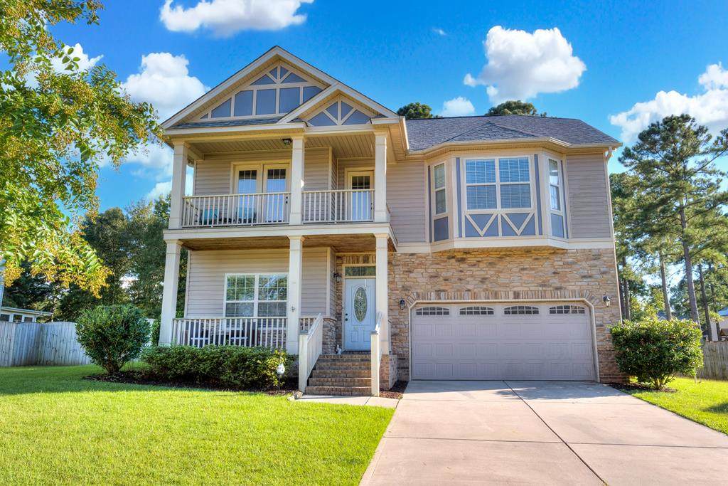 5570 Pershing Dr - Photo 1