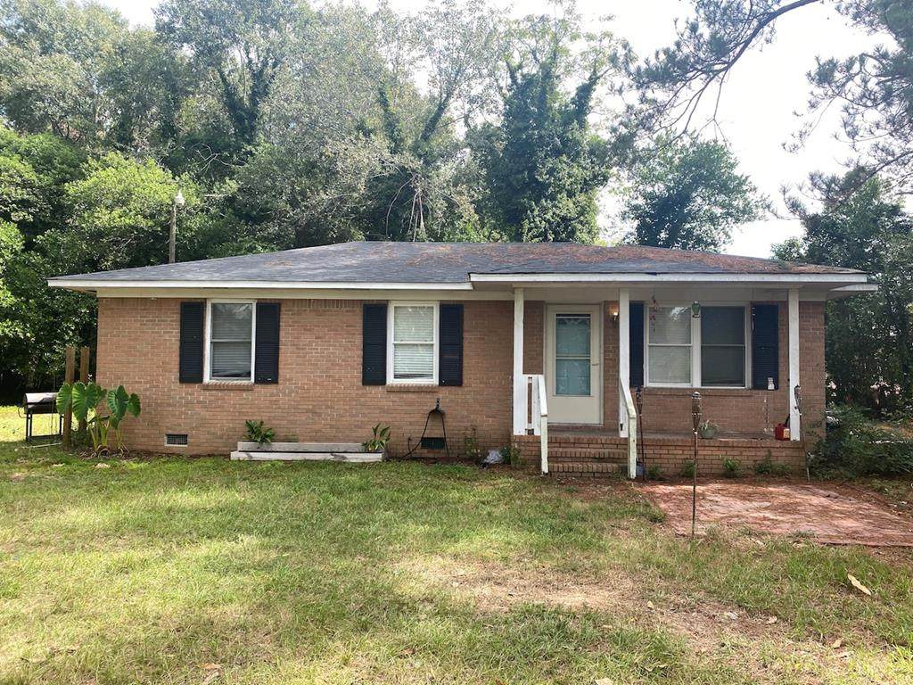2515 Elizabeth Dr - Photo 1