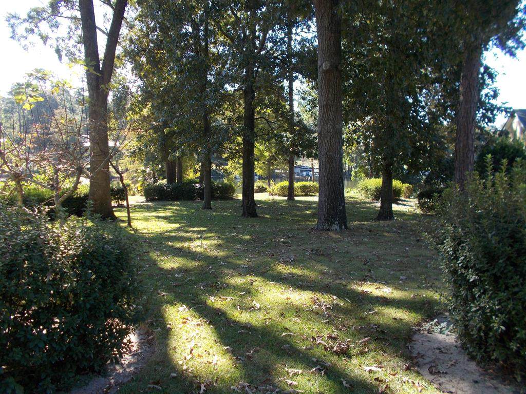 421 Santee Drive - Photo 1