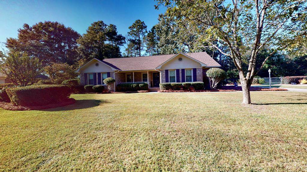 1060 Chesterfield Dr - Photo 1