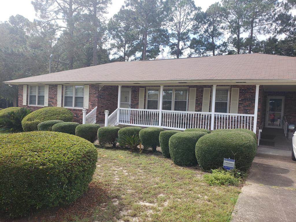 718 Estate St - Photo 1