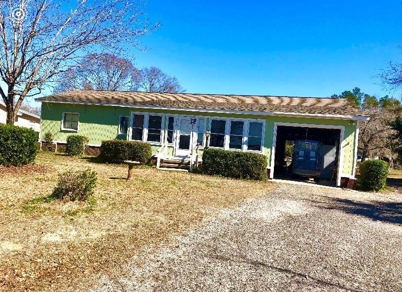 1837 Wyboo Ave - Photo 1