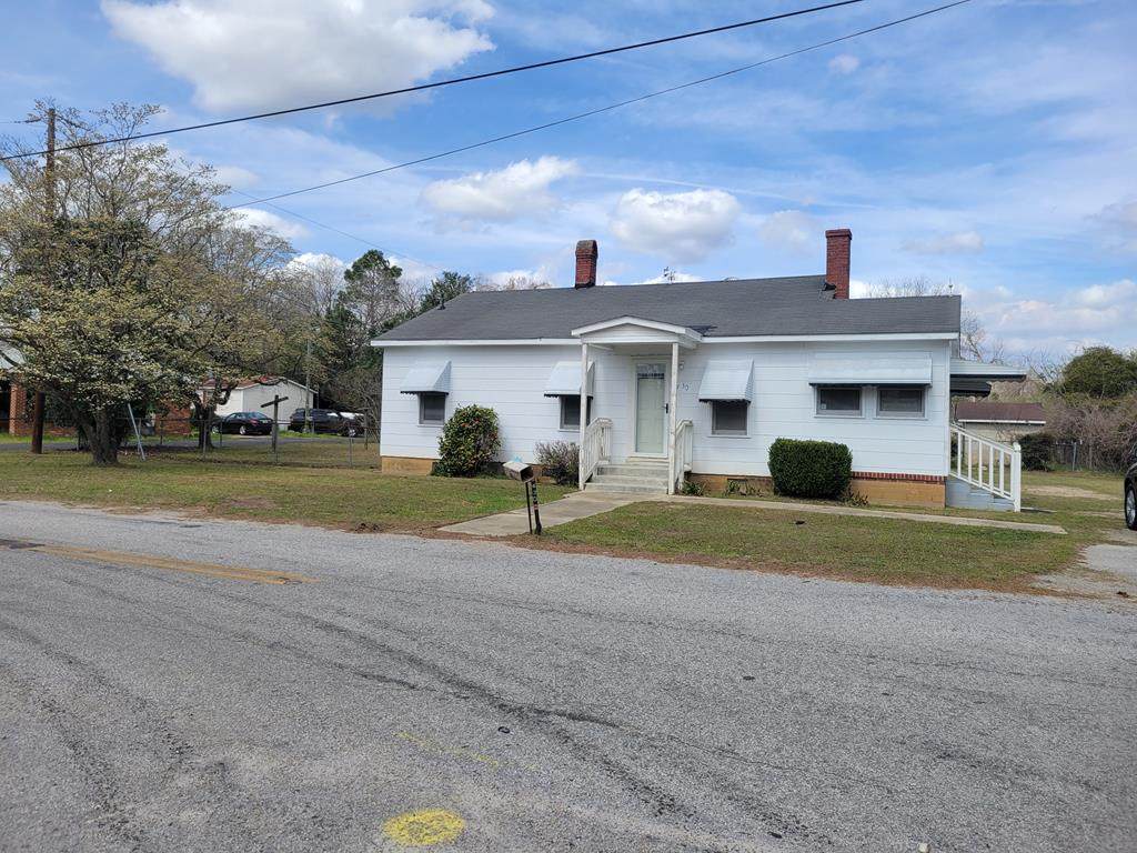 430 S Calhoun St - Photo 1