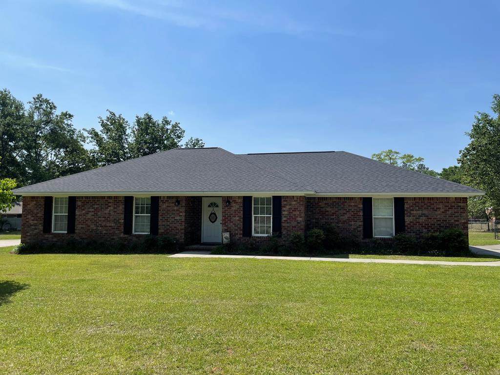 684 Kingsbury Drive - Photo 1