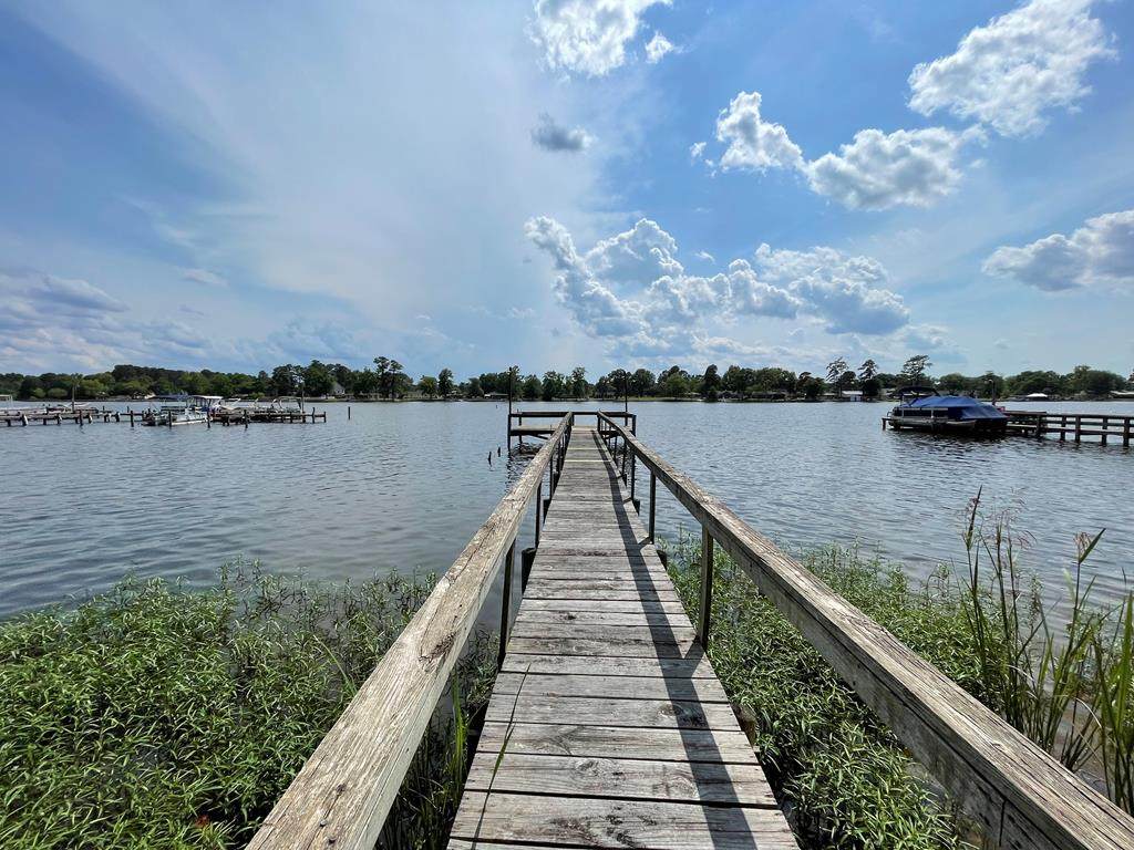 1280 Joyner Dr - Photo 1