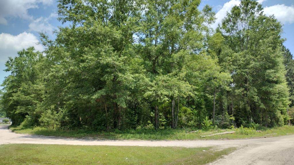 1320 Jeff Dr - Photo 1