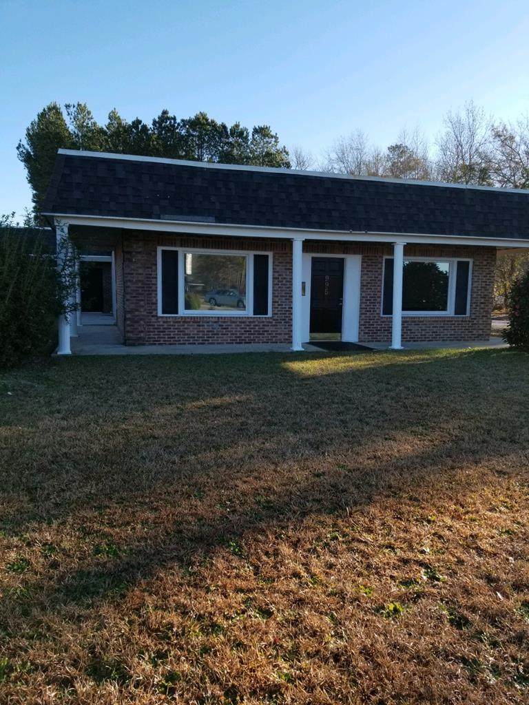 995 N Pike W - Photo 1