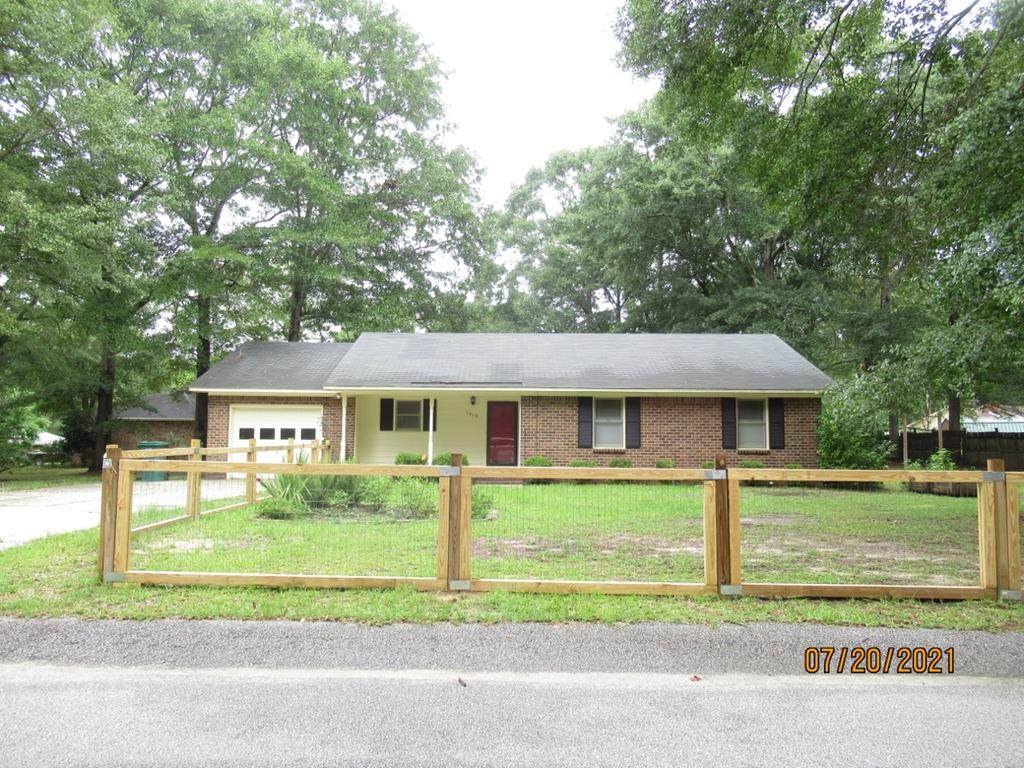1310 Crowndale Dr - Photo 1