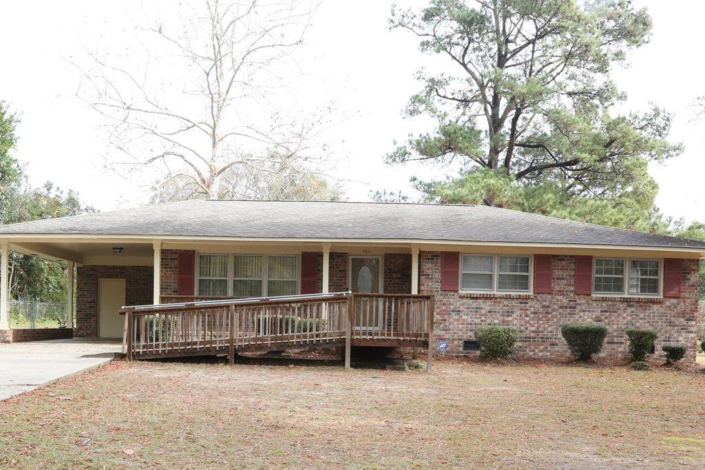 604 Woodside Drive - Photo 1