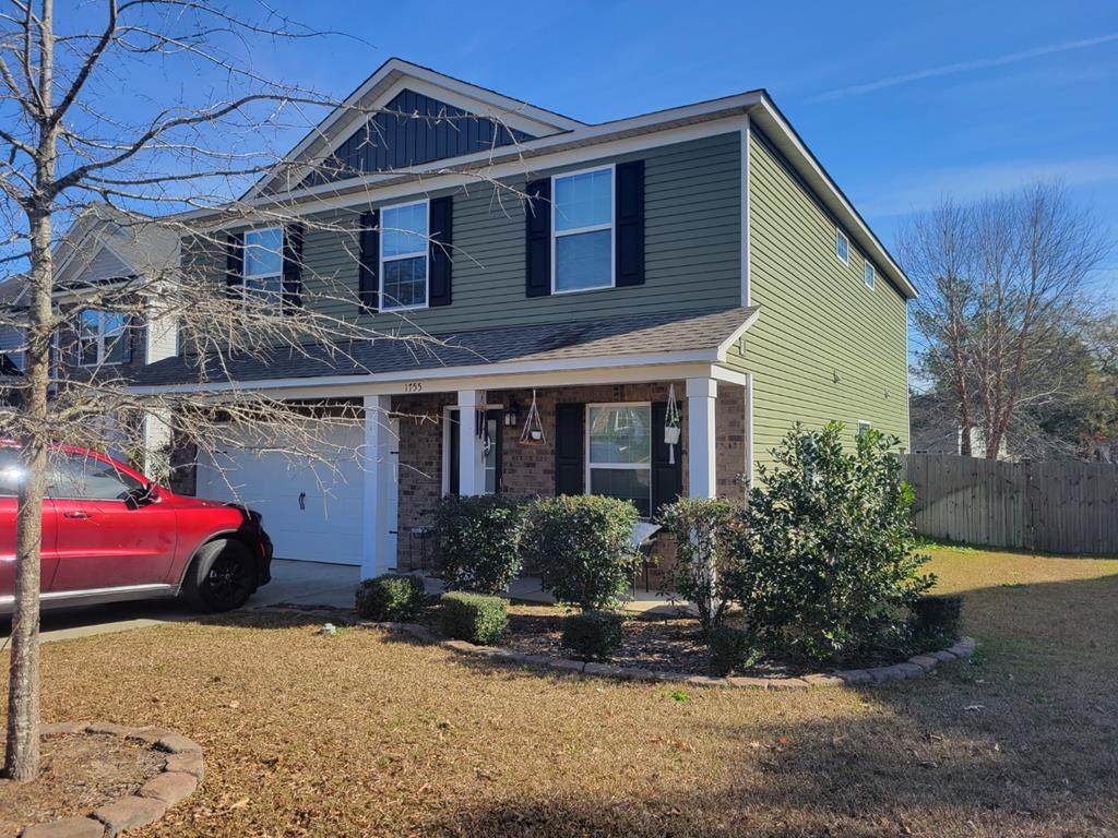 1755 Nicholas Dr - Photo 1