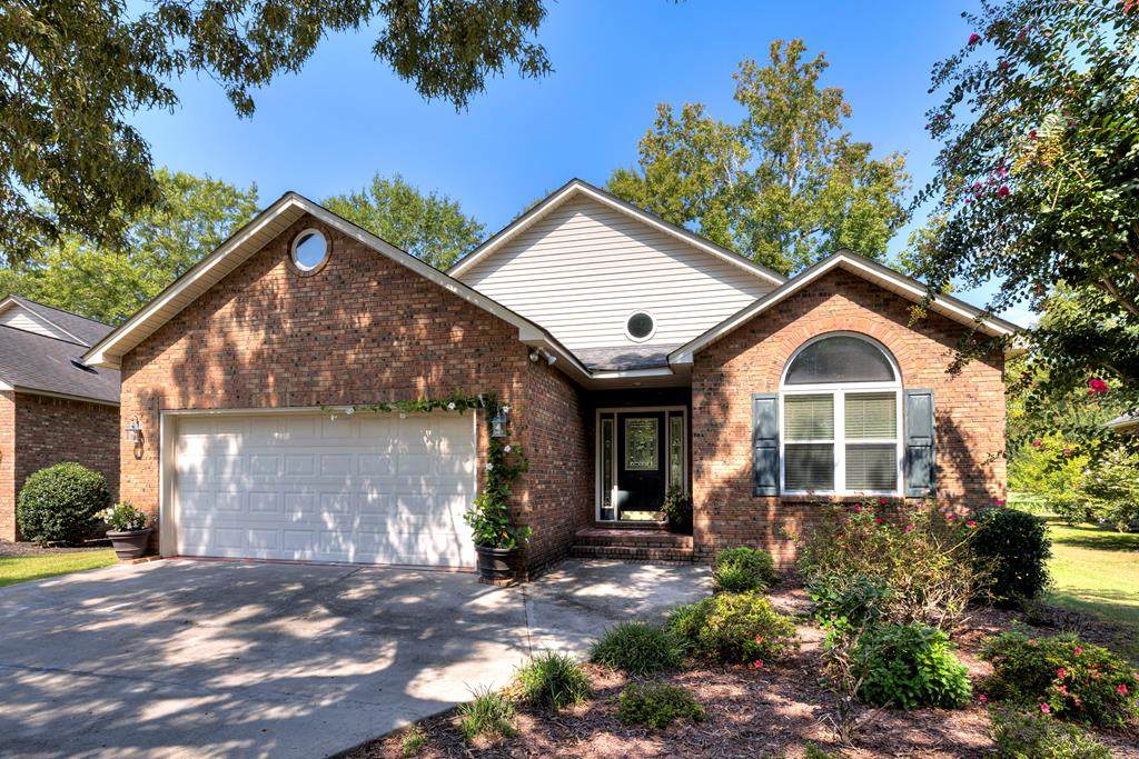 810 Bentwood Circle - Photo 1