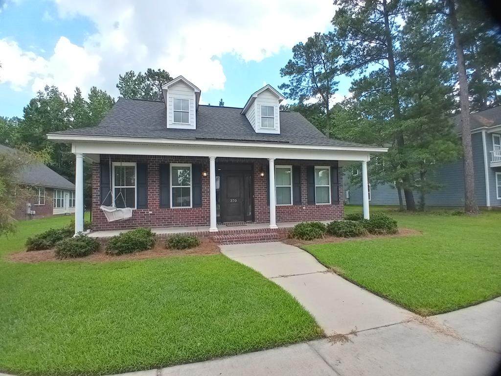 370 Veranda Drive - Photo 1