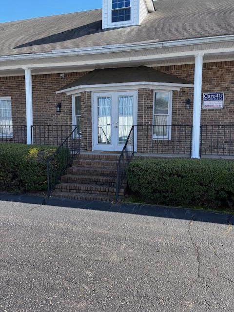 528 Broad Street - Photo 1