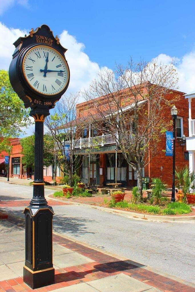 2720 Cleveland Street - Photo 1