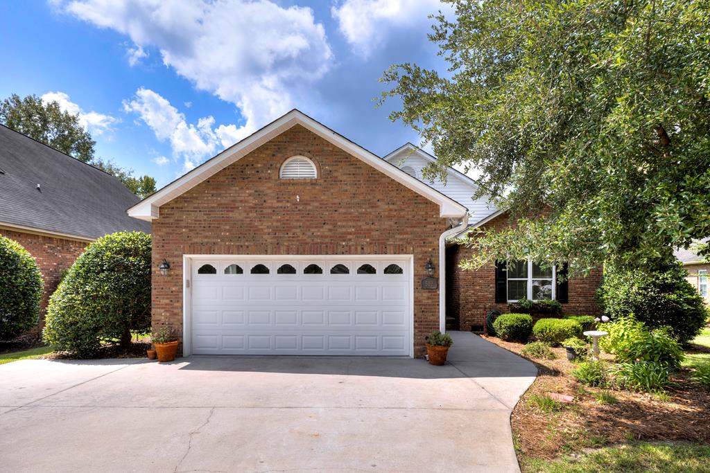 502 Oak Hill Drive - Photo 1
