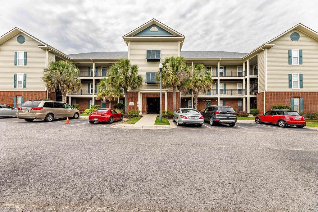 202 Trillium Court - Photo 1