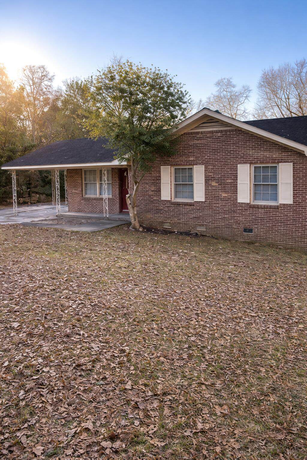 5442 Oakcrest - Photo 1