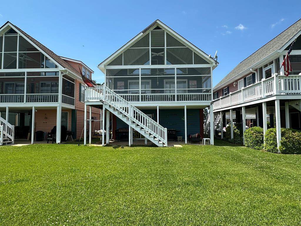 1049 Island Court - Photo 1