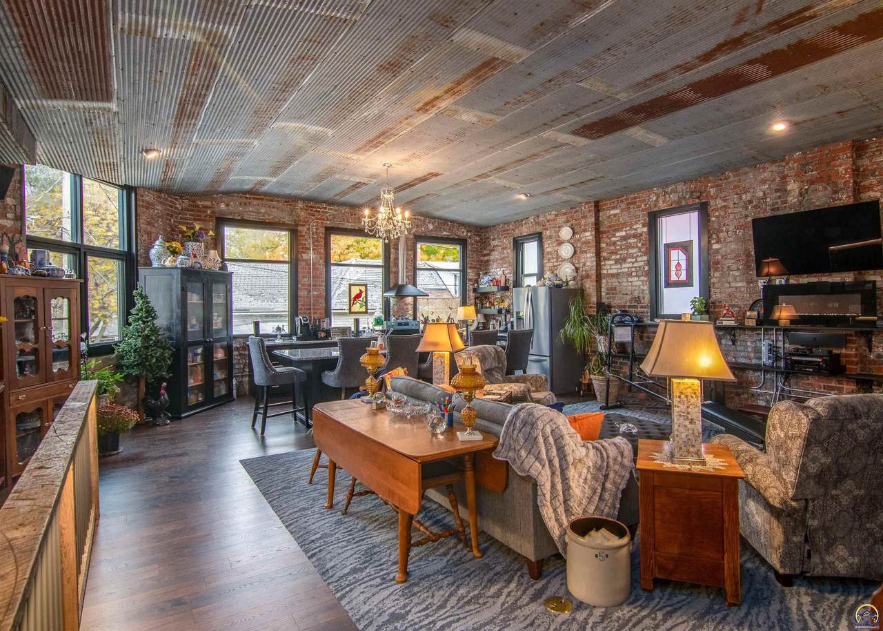 122 5th St - Photo 1