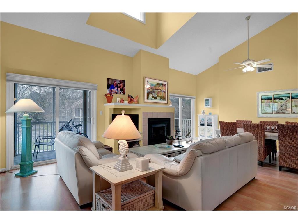 39184 Pinelake Drive - Photo 1