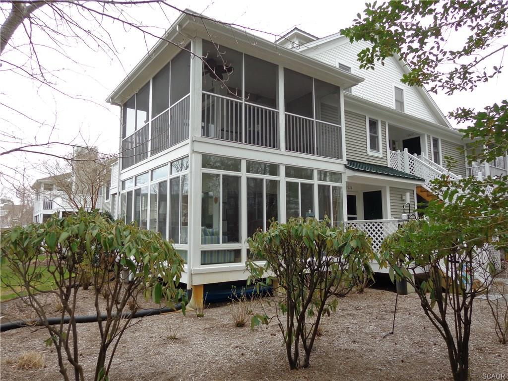 33486 Canal Court - Photo 1
