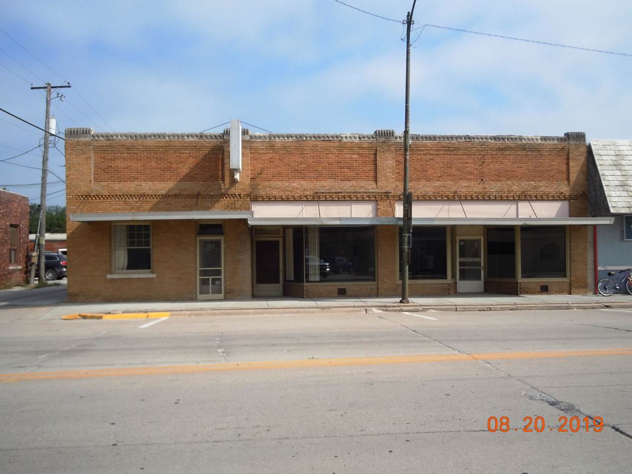 213 7TH Street - Photo 1
