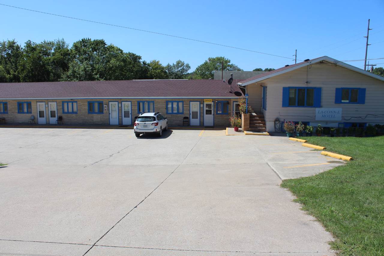 303 Quincy Street - Photo 1